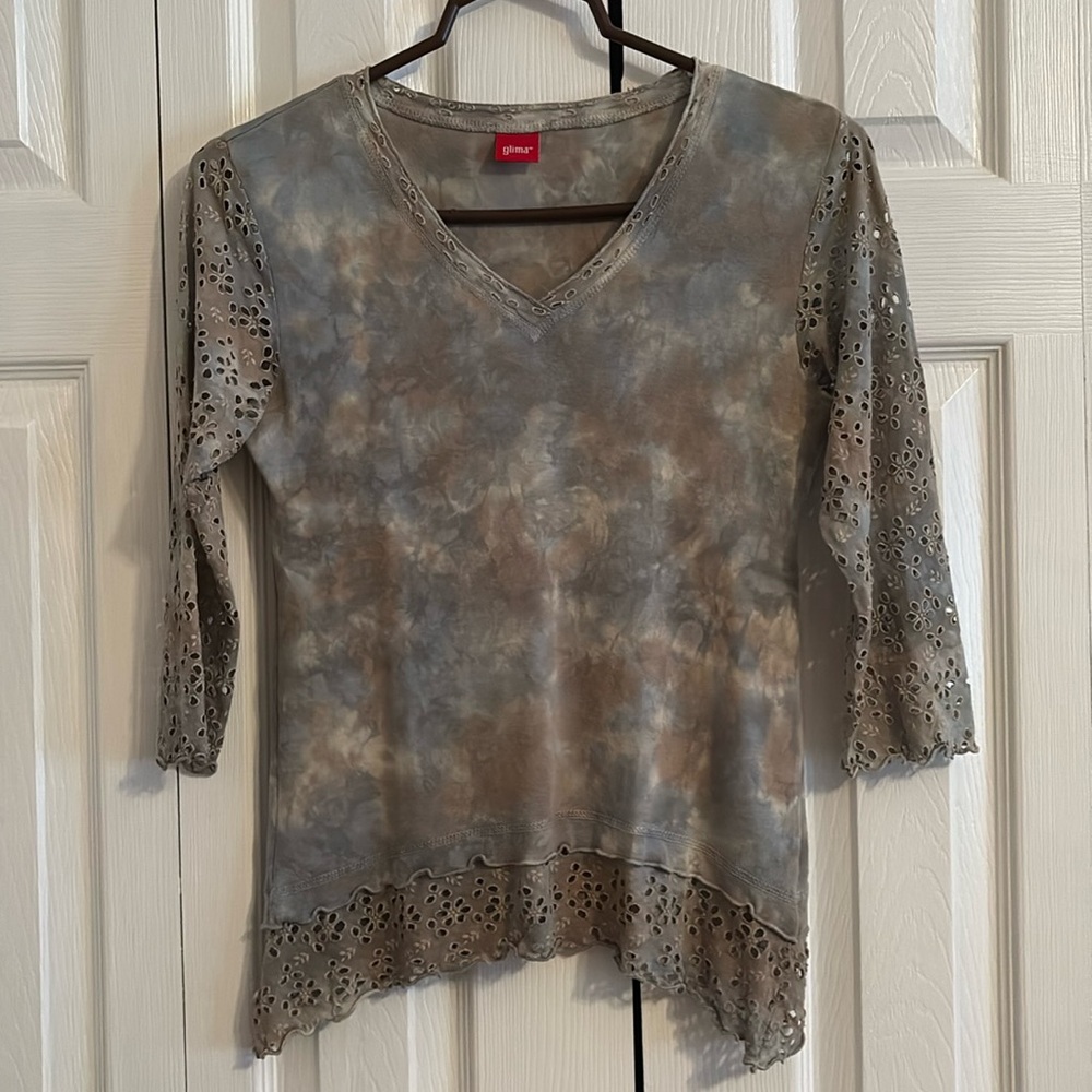 Glima Camo V Neck Top 3/4 Sleeve Size Small EUC